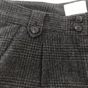 Sold Hinge  fall/winter wool shorts. Size 8